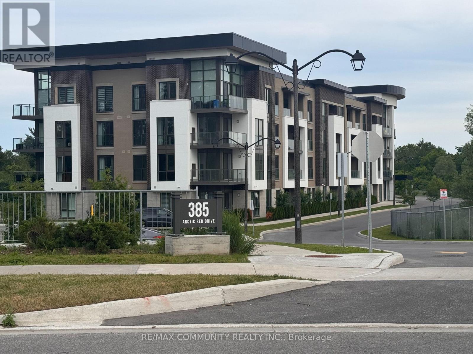 117 - 385 Arctic Red Drive, Oshawa, Ontario  L1L 0W9 - Photo 3 - E13480936
