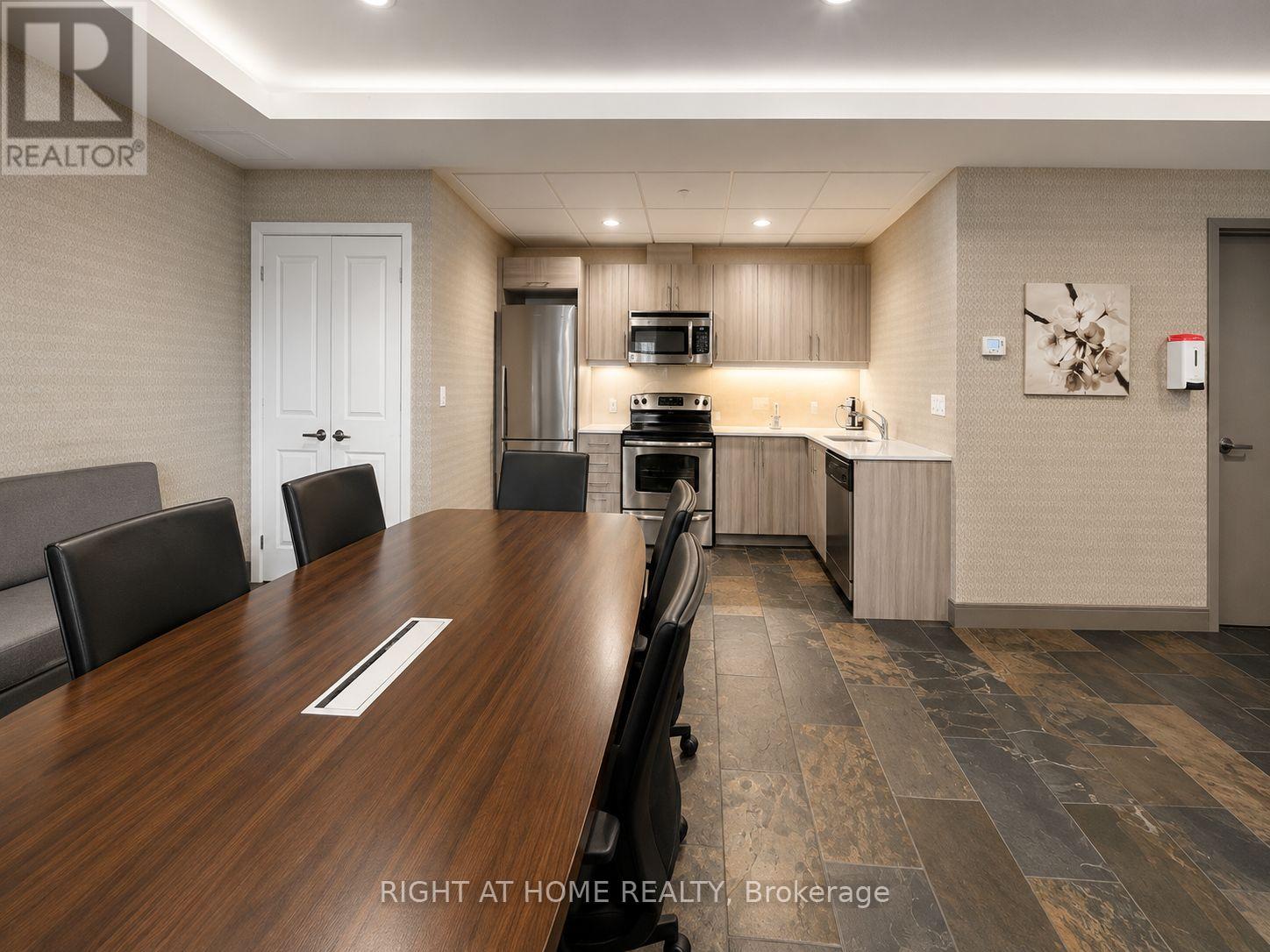 217 - 222 Finch Avenue W, Toronto, Ontario  M2R 1M6 - Photo 24 - C13556440