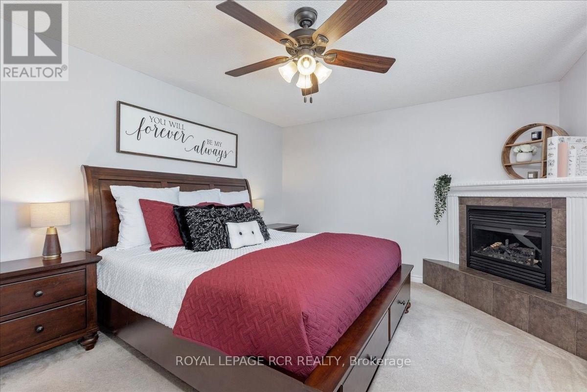 80 Versailles Crescent, Barrie (Innis-Shore), Ontario  L4M 0B7 - Photo 23 - S13556168