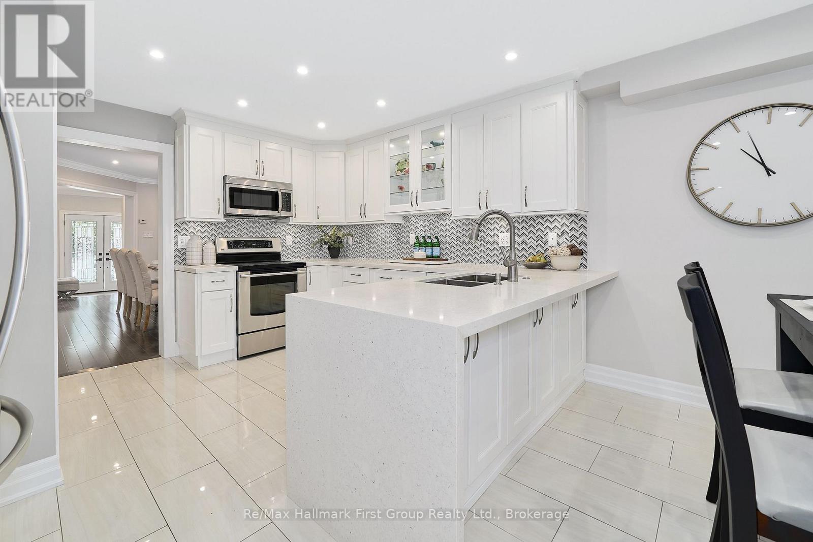 33 Carlinds Drive, Whitby, Ontario L1R 3B9 - Photo 17 - E13556784