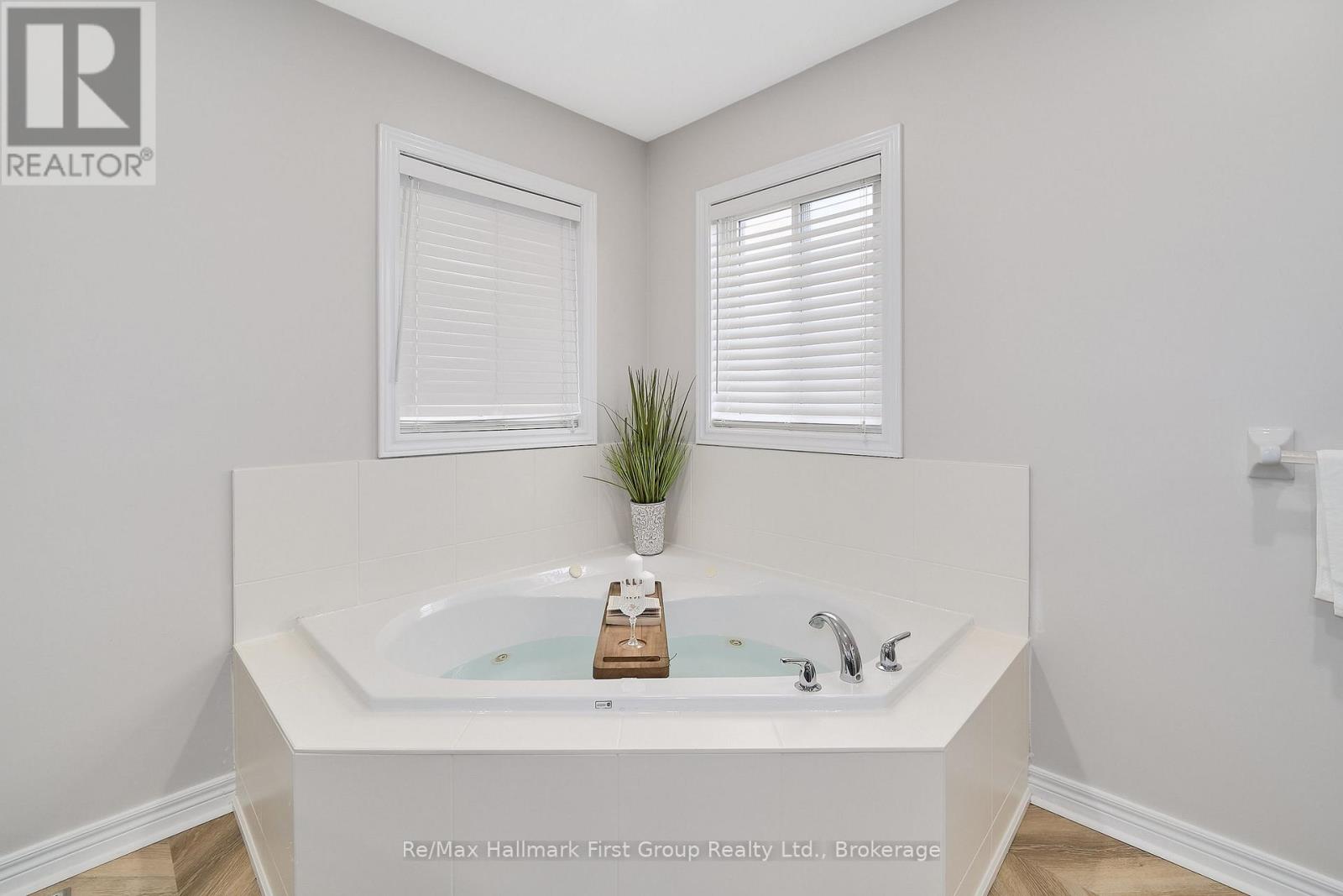 33 Carlinds Drive, Whitby, Ontario L1R 3B9 - Photo 28 - E13556784