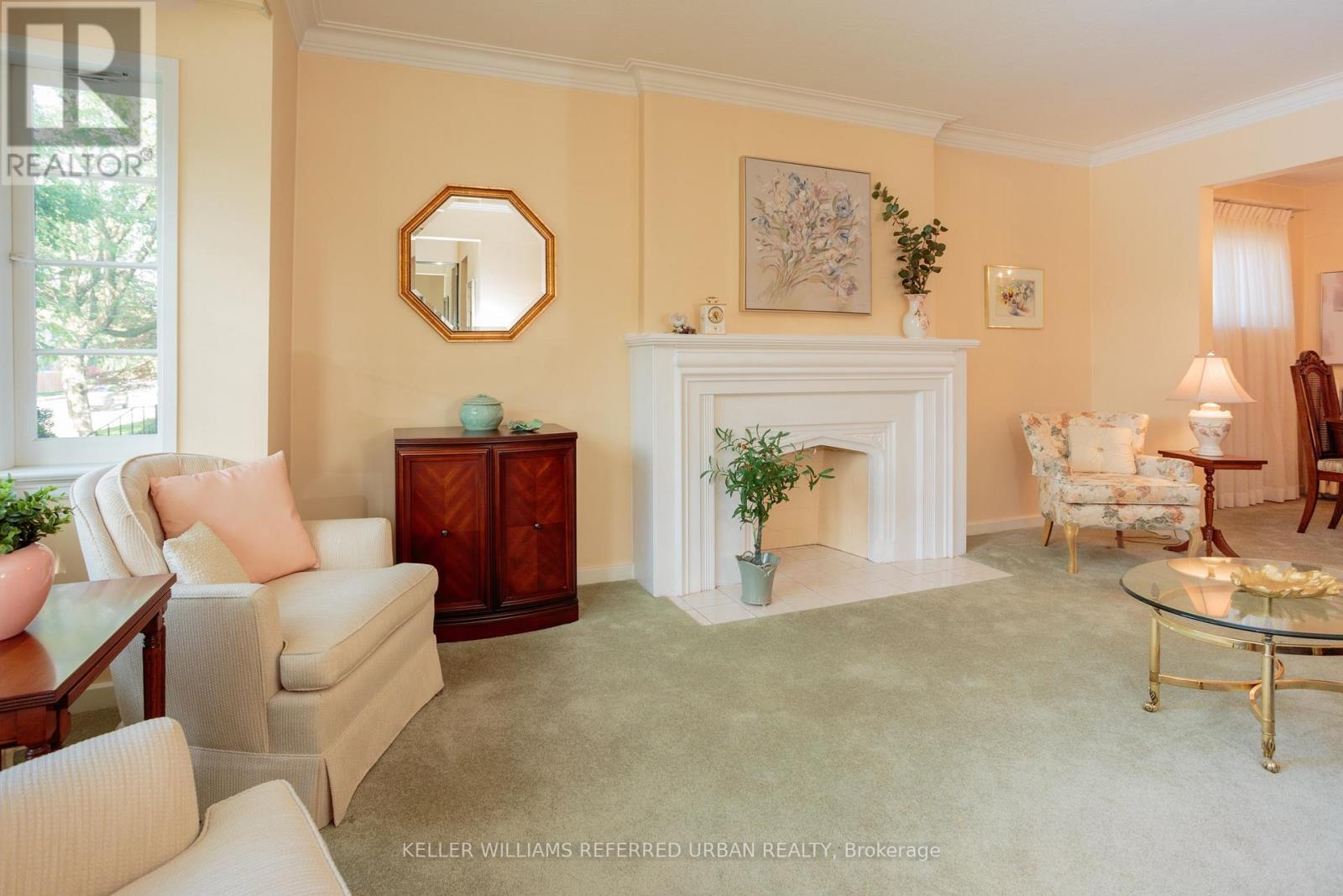 345 Moore Avenue, Toronto, Ontario  M4G 1E2 - Photo 4 - C13556680