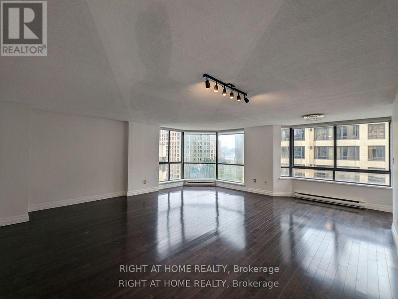 807 - 280 Simcoe Street, Toronto, Ontario  M5T 2Y5 - Photo 3 - C13556808