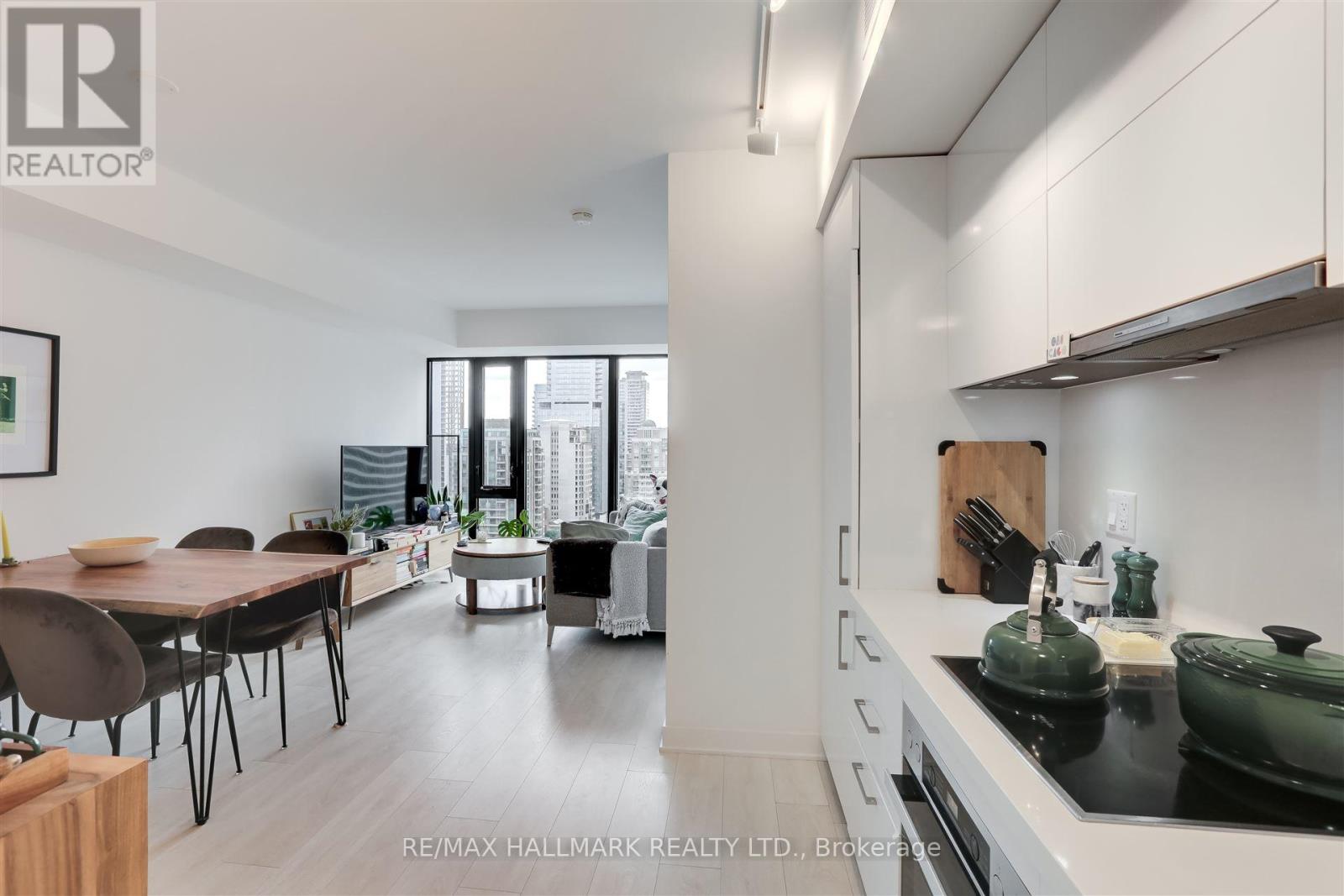 1903 - 188 Cumberland Street, Toronto, Ontario M5R 0B6 - Photo 10 - C13556870