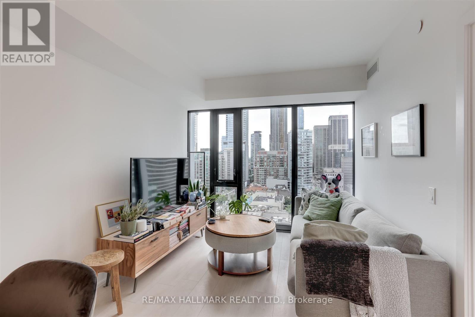 1903 - 188 Cumberland Street, Toronto, Ontario M5R 0B6 - Photo 2 - C13556870