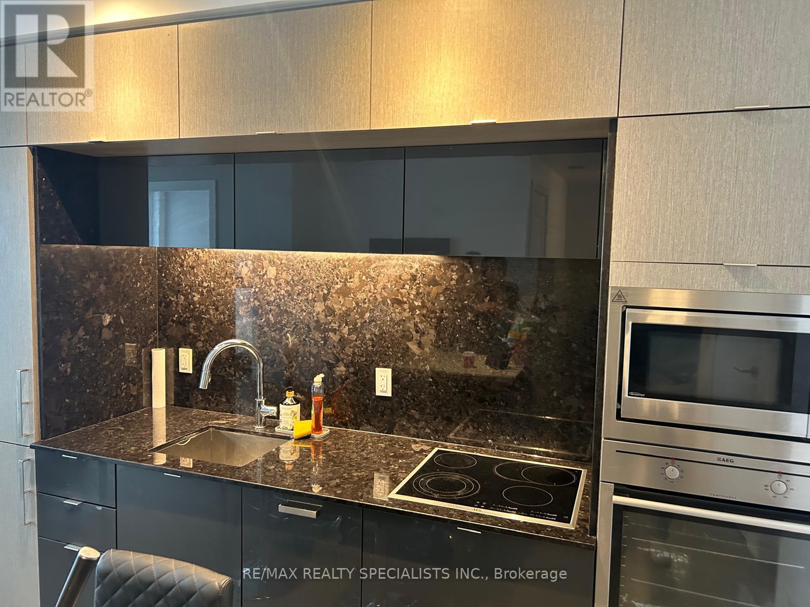 6001 - 10 York Street, Toronto, Ontario M5J 0E1 - Photo 5 - C13556878