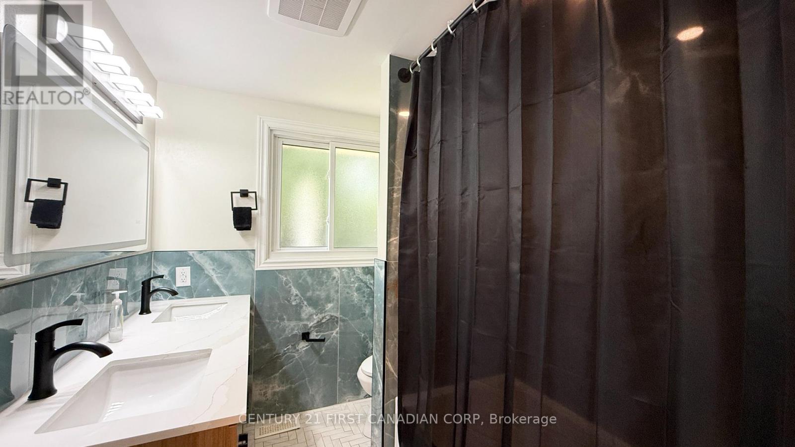 Upper - 453 Castlegrove Boulevard, London North, Ontario  N6G 1K9 - Photo 23 - X13556714