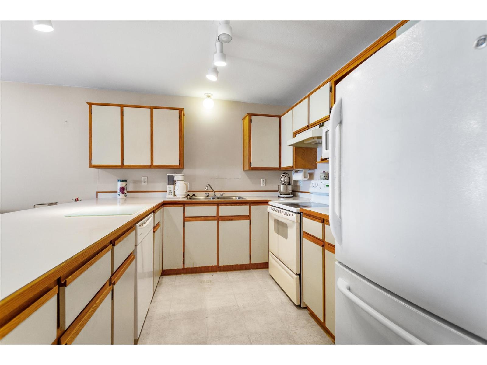 103 45660 Knight Road, Sardis West Vedder, Sardis, British Columbia  V2R 2X4 - Photo 8 - R3145313