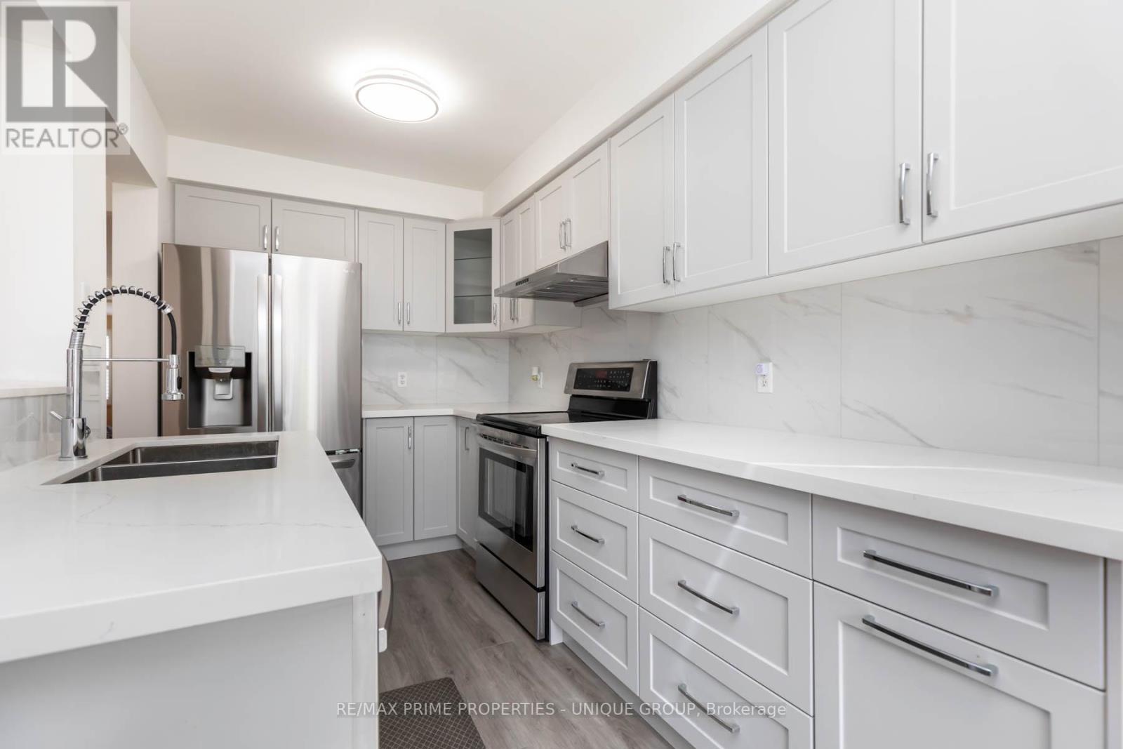 25 Pine Gate Place, Whitby, Ontario  L1R 2M5 - Photo 11 - E13556718