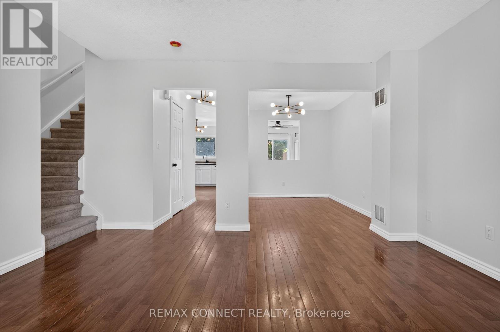 829 Cavan Court, Oshawa, Ontario L1J 7B8 - Photo 6 - E13556742