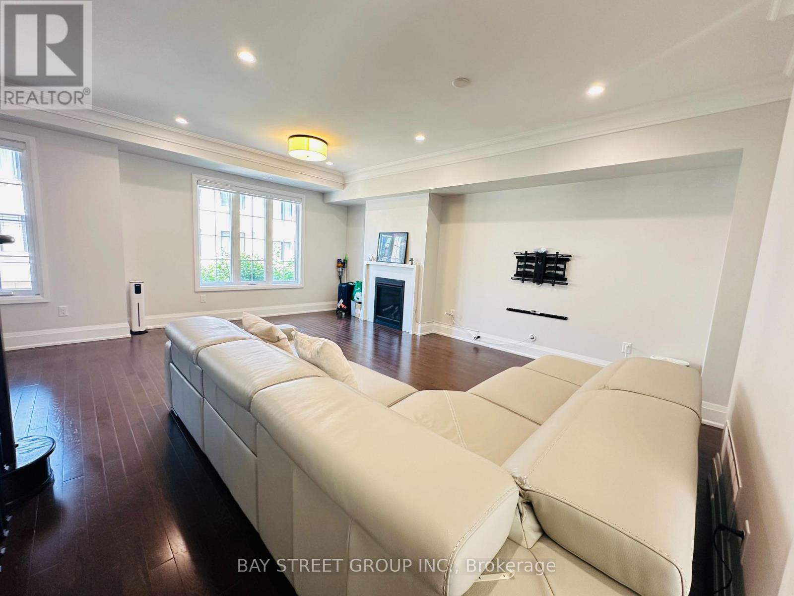 Th02 - 388 Highway 7 Avenue E, Richmond Hill, Ontario  L4B 0G5 - Photo 15 - N13556852
