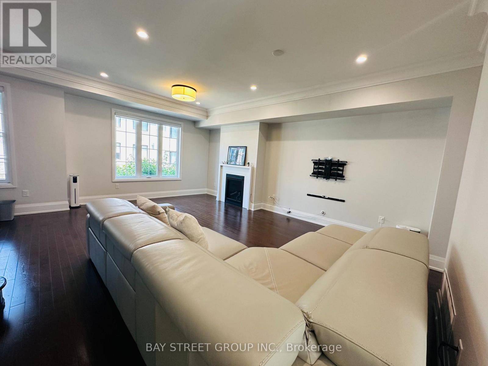 Th02 - 388 Highway 7 Avenue E, Richmond Hill, Ontario  L4B 0G5 - Photo 17 - N13556852