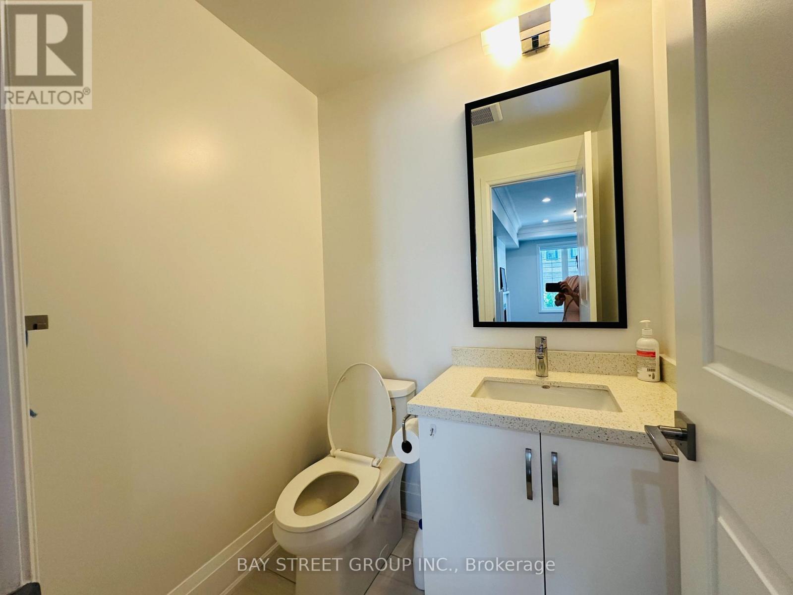 Th02 - 388 Highway 7 Avenue E, Richmond Hill, Ontario  L4B 0G5 - Photo 28 - N13556852