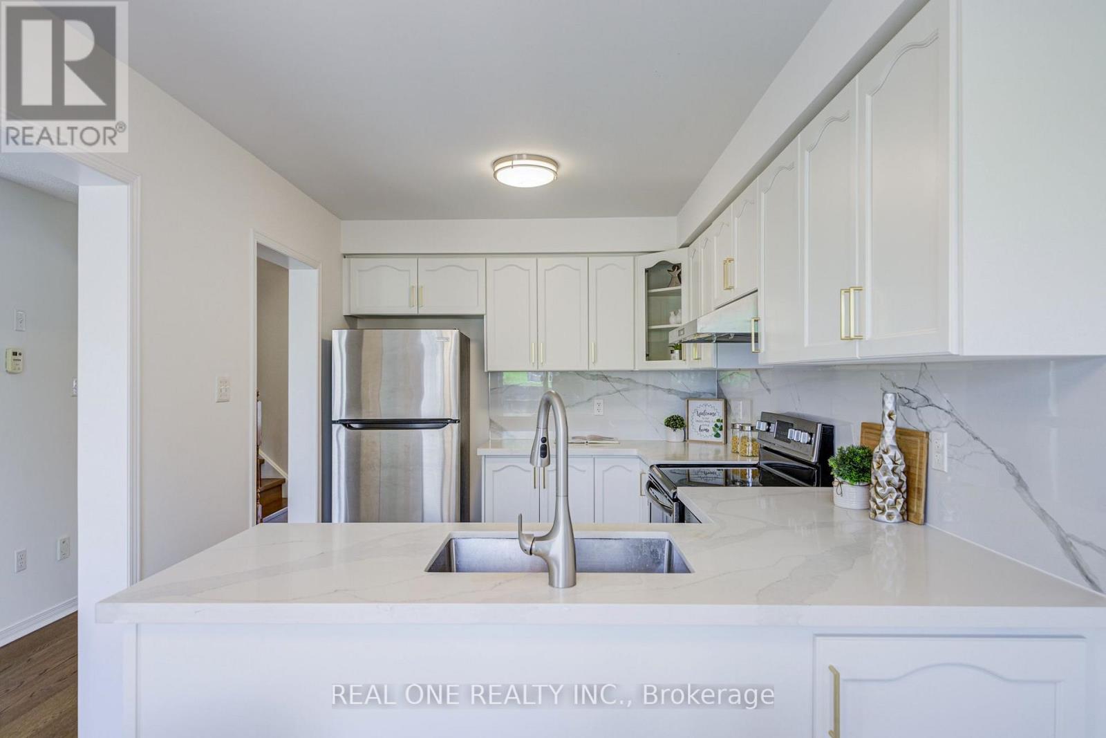 65 Westcliffe Crescent, Richmond Hill, Ontario  L4E 0S5 - Photo 18 - N13556868