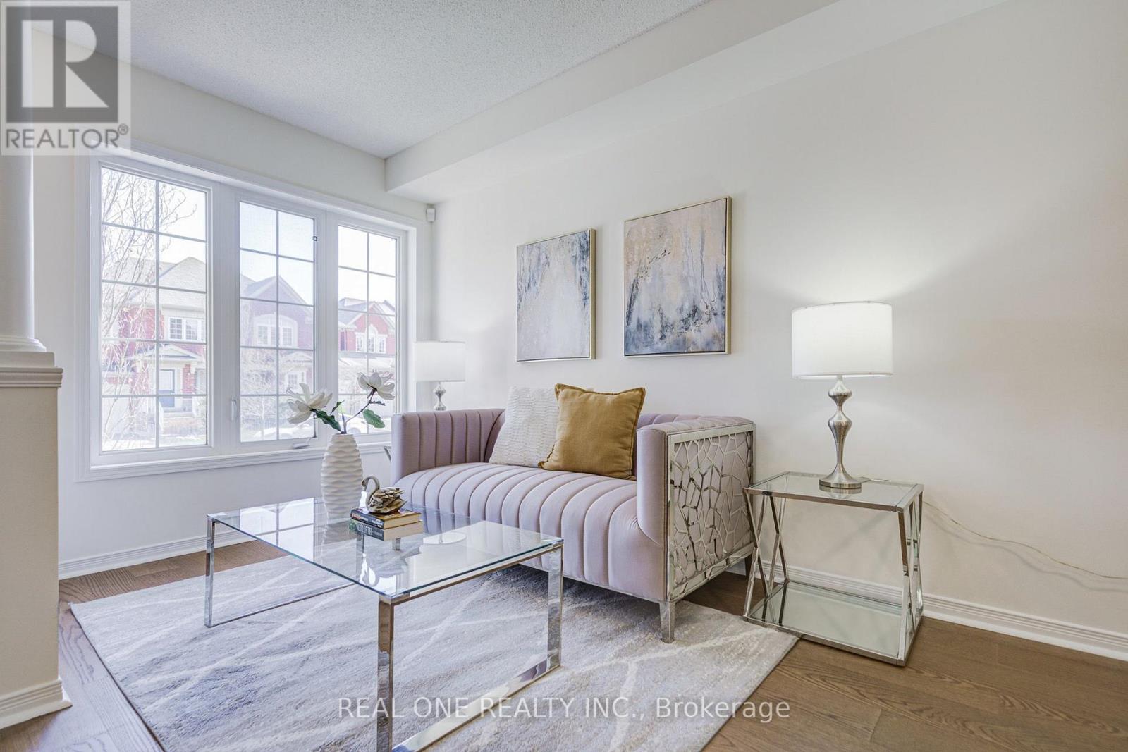 65 Westcliffe Crescent, Richmond Hill, Ontario  L4E 0S5 - Photo 3 - N13556868