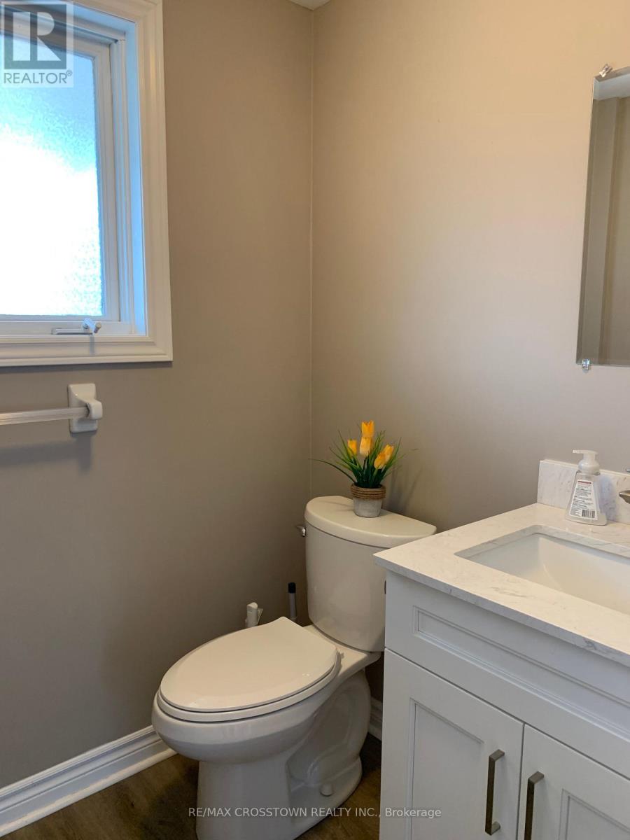 55 Brucker Road, Barrie, Ontario  L4N 8H9 - Photo 5 - S13556670