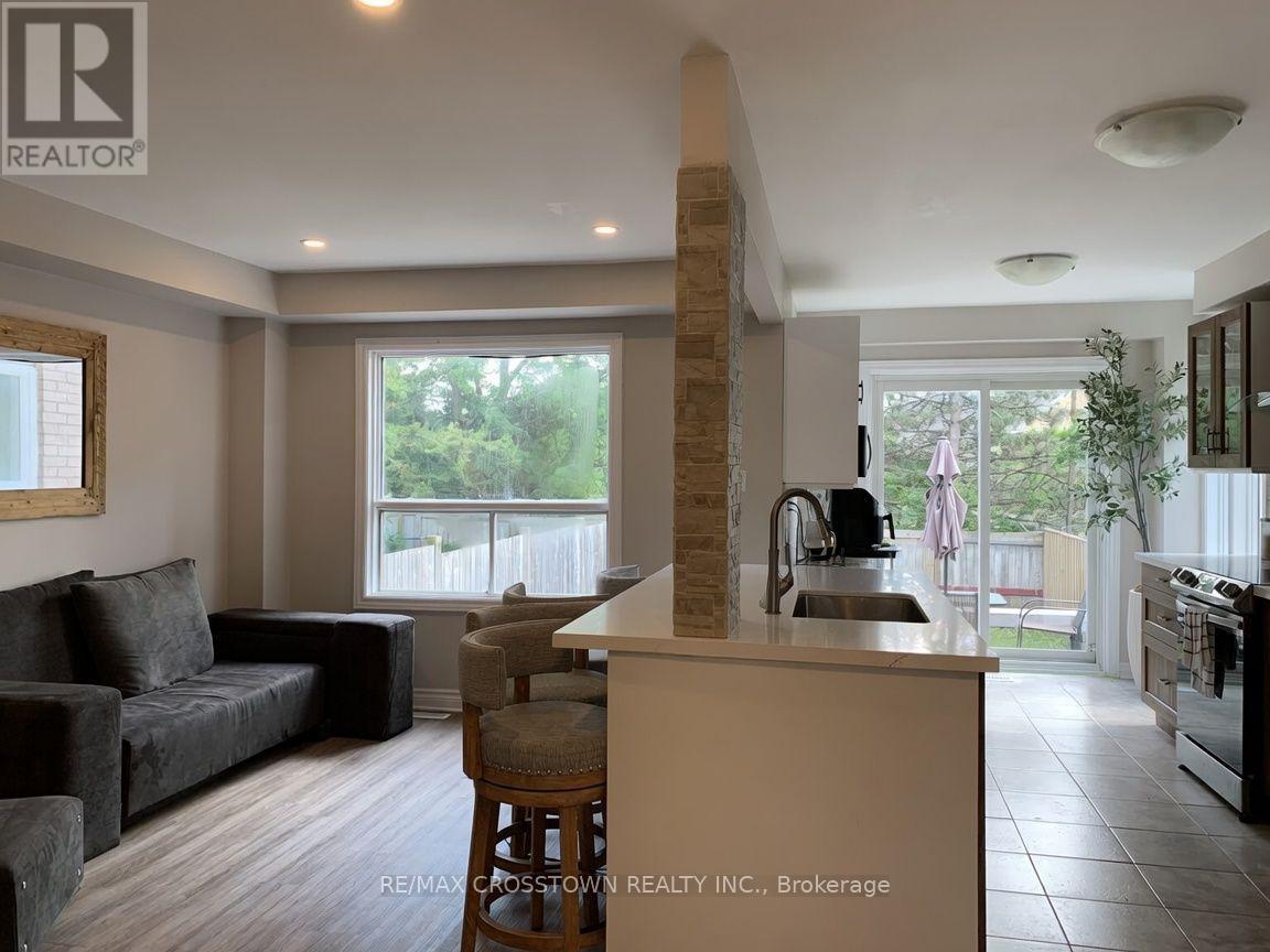 55 Brucker Road, Barrie, Ontario  L4N 8H9 - Photo 6 - S13556670
