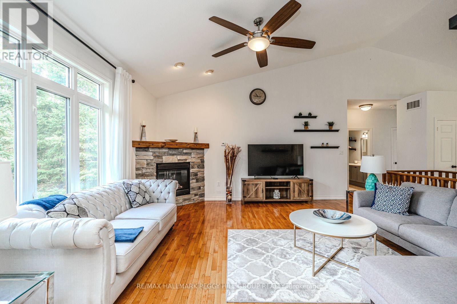102 Highland Drive, Oro-Medonte (Horseshoe Valley), Ontario  L0L 2L0 - Photo 3 - S13556736