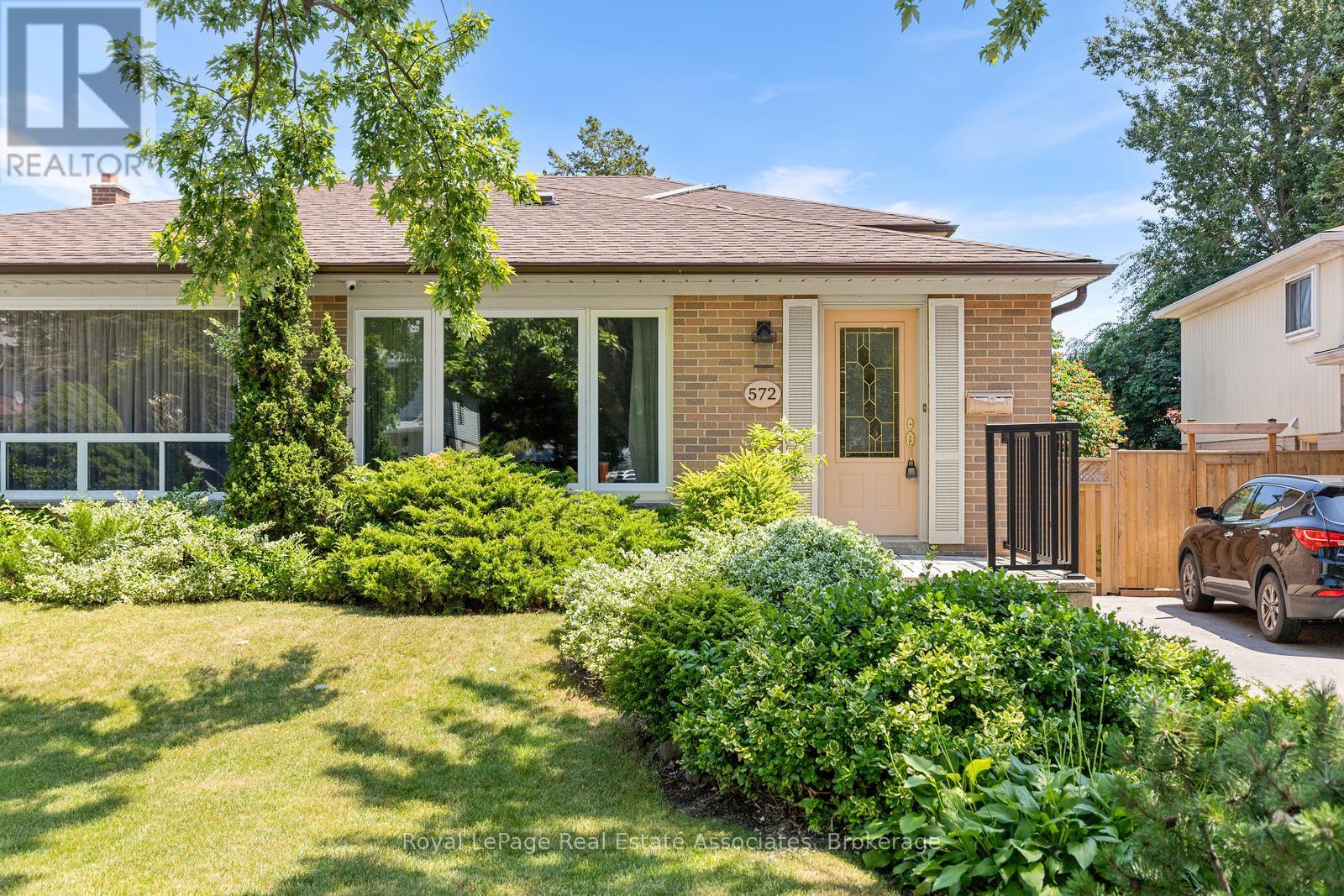 572 TEDWYN DRIVE, Mississauga, Ontario