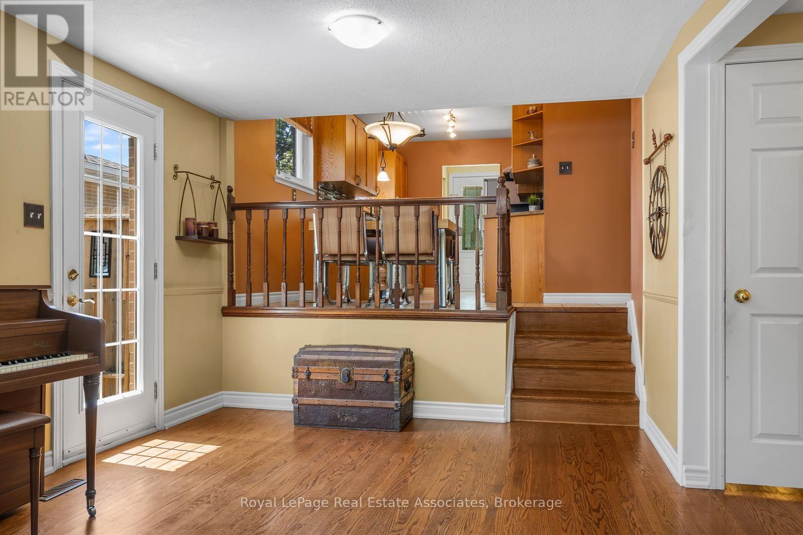 572 Tedwyn Drive, Mississauga, Ontario  L5A 1J9 - Photo 15 - W13556554