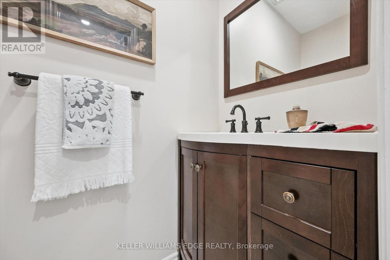 495 Tipperton Crescent, Oakville, Ontario  L6L 5E1 - Photo 9 - W13556558