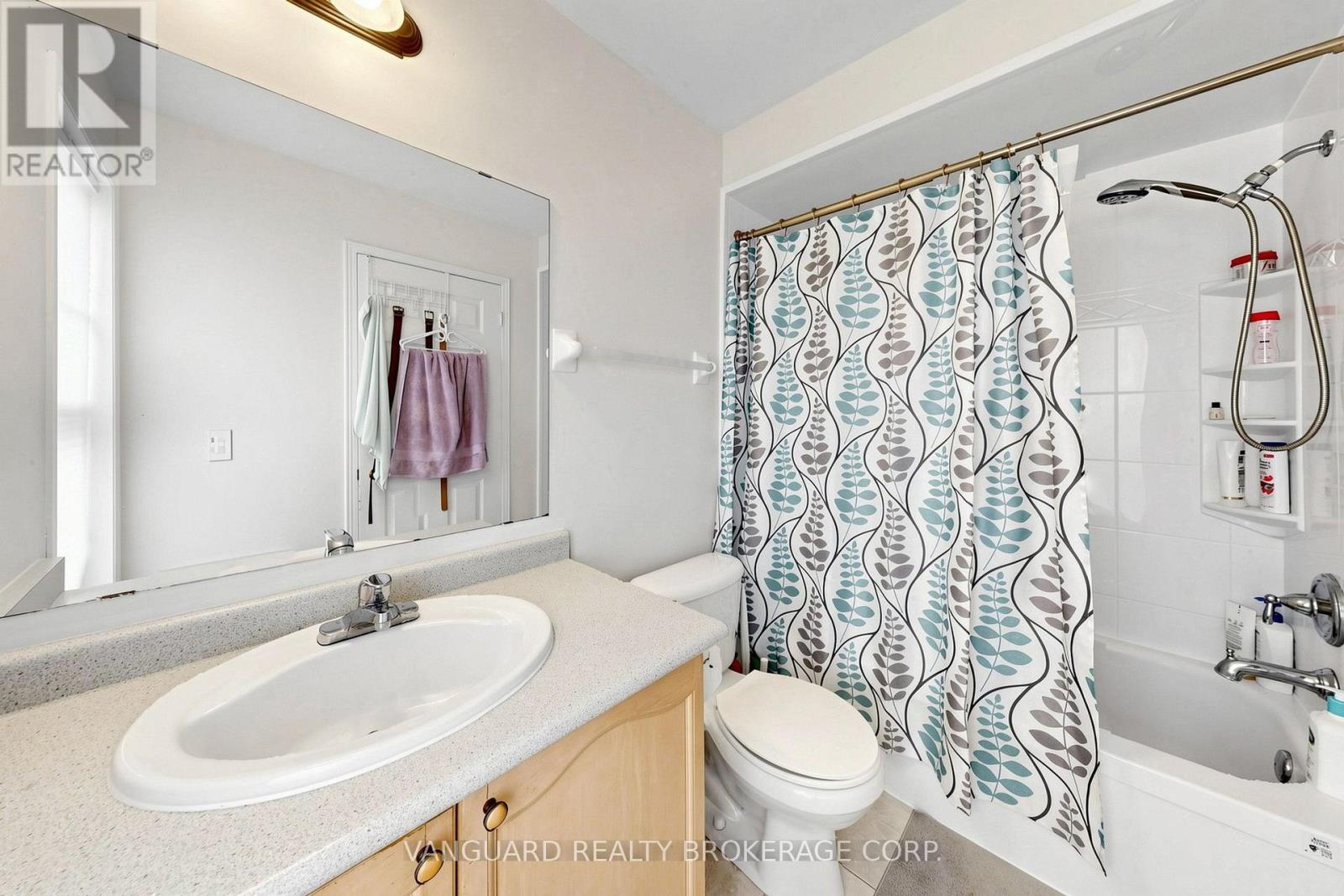 22 Nash Drive, Toronto, Ontario  M3M 2L3 - Photo 18 - W13556640