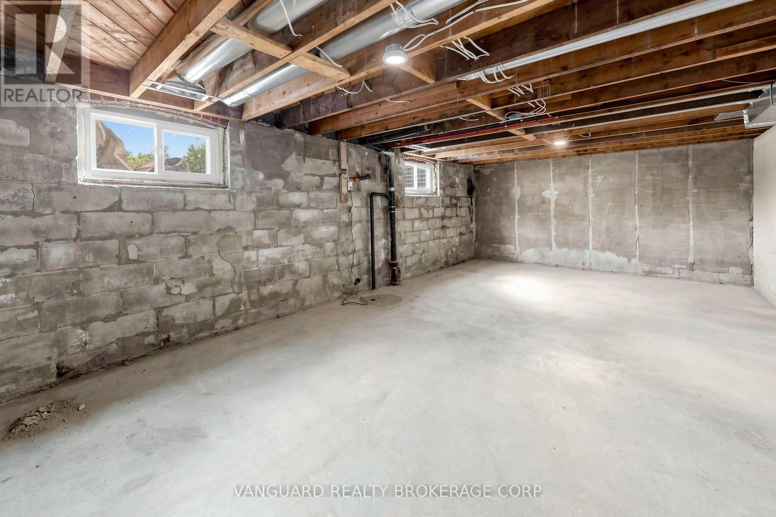 22 Nash Drive, Toronto, Ontario  M3M 2L3 - Photo 30 - W13556640
