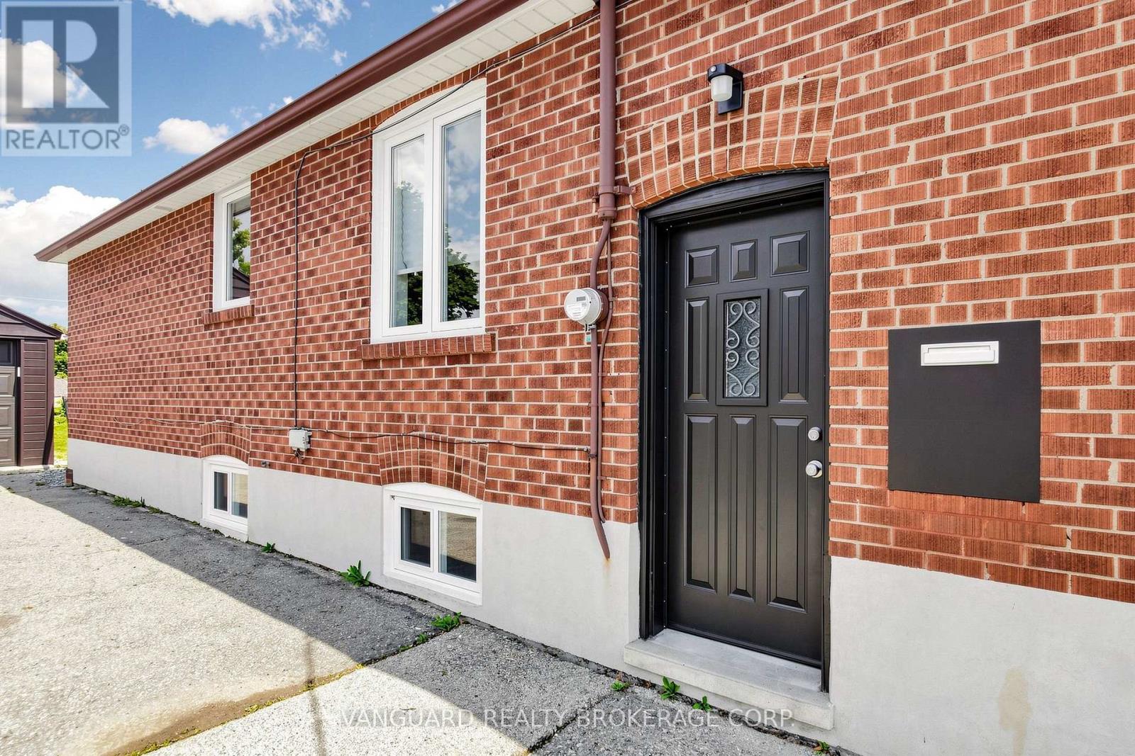 22 Nash Drive, Toronto, Ontario  M3M 2L3 - Photo 36 - W13556640