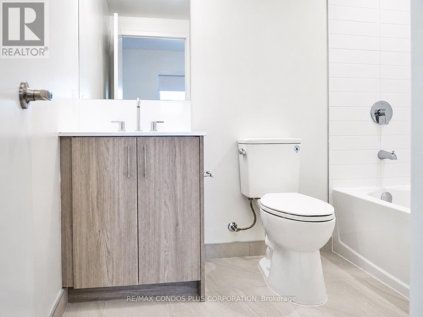 424 - 4010 Eglinton Avenue W, Toronto, Ontario  M9A 0G5 - Photo 10 - W13556810
