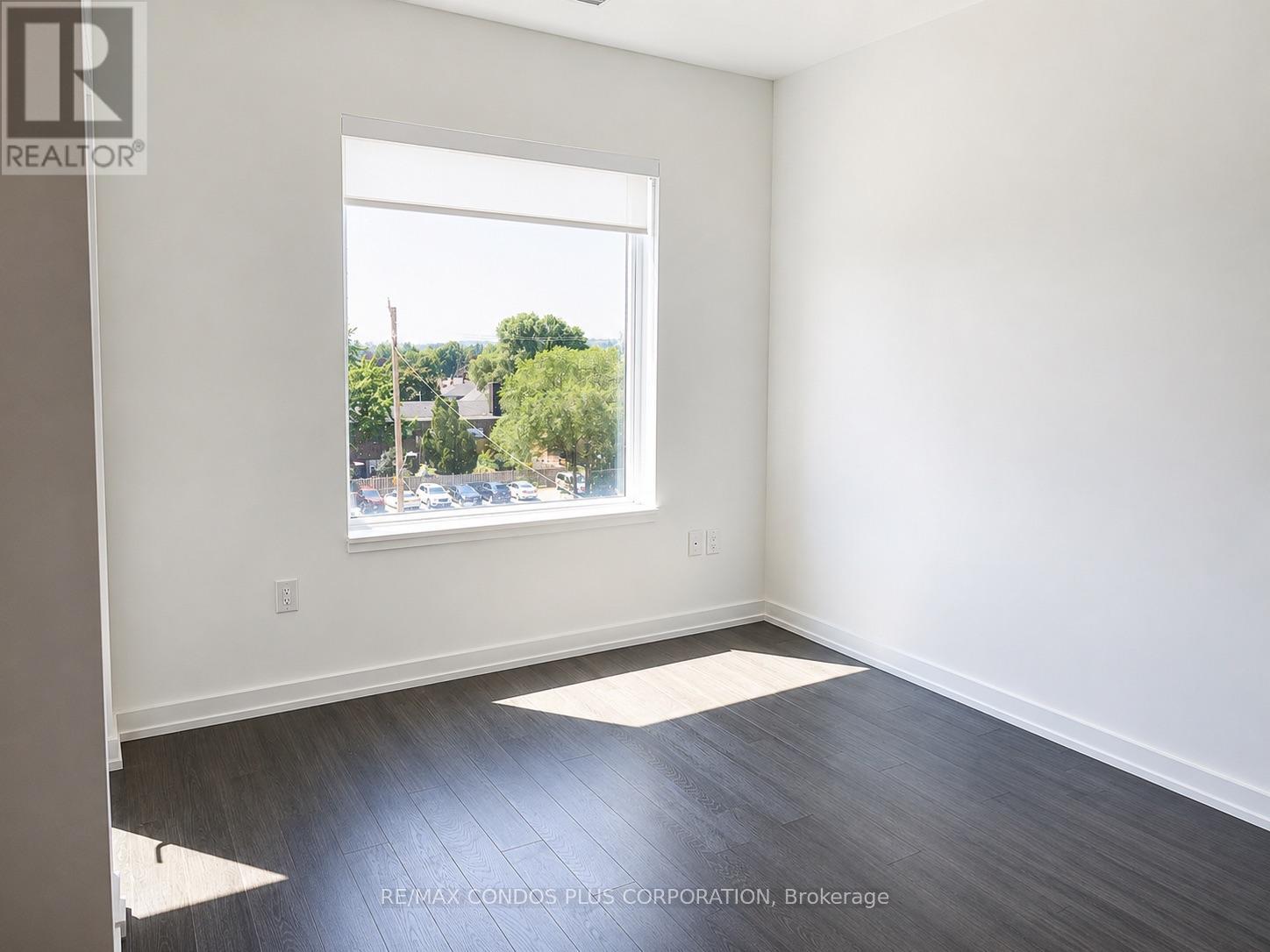 424 - 4010 Eglinton Avenue W, Toronto, Ontario  M9A 0G5 - Photo 4 - W13556810