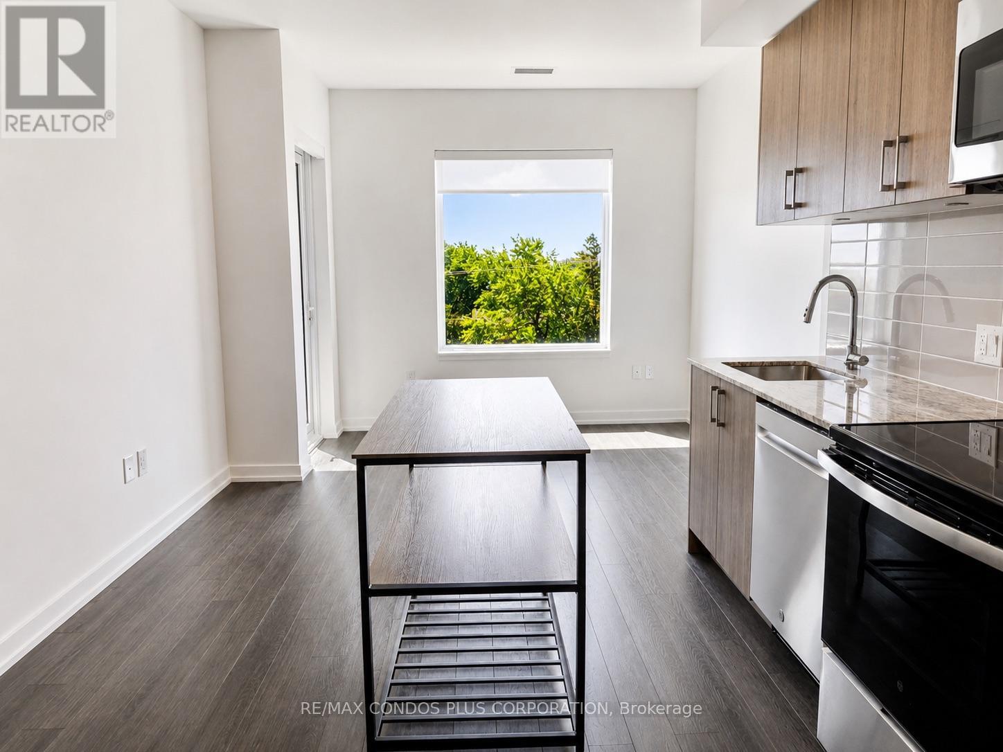 424 - 4010 Eglinton Avenue W, Toronto, Ontario  M9A 0G5 - Photo 5 - W13556810