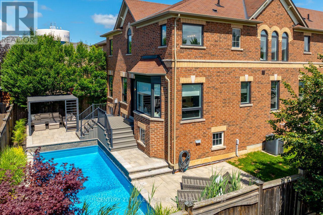 156 NISBET BOULEVARD, Hamilton, Ontario