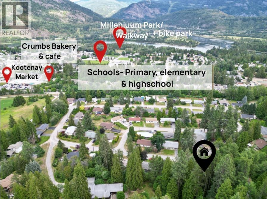 800 Lynnwood Crescent, Castlegar, British Columbia  V1N 1E3 - Photo 16 - 10376134