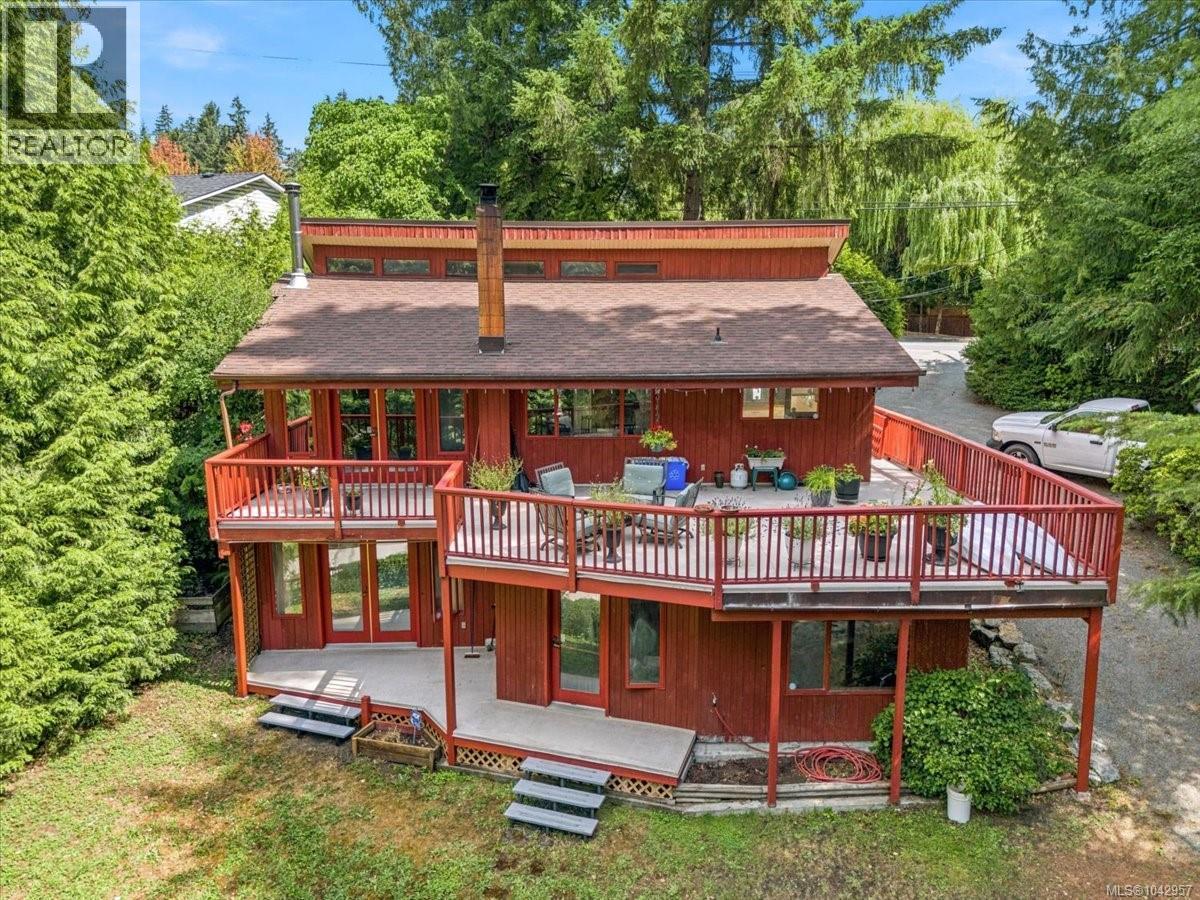 1071 Old Victoria Rd