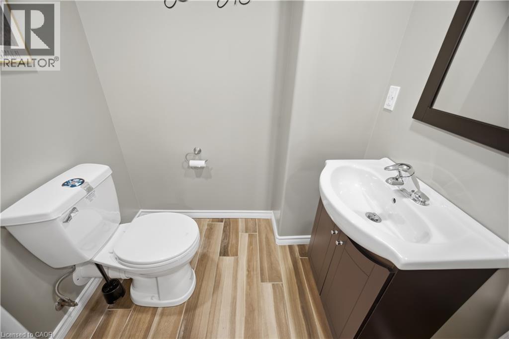 915 Governor's Road, Dundas, Ontario  L9H 5E3 - Photo 36 - 40846627