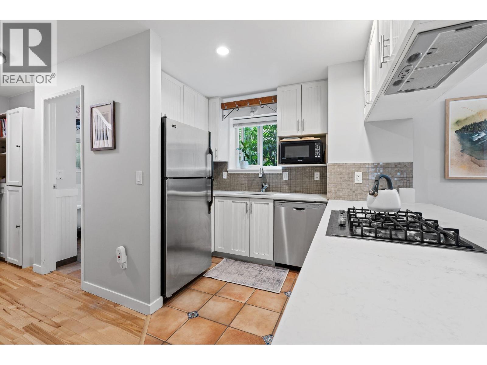218 W 15th Avenue, Vancouver, British Columbia  V5Y 1X9 - Photo 8 - R3145439