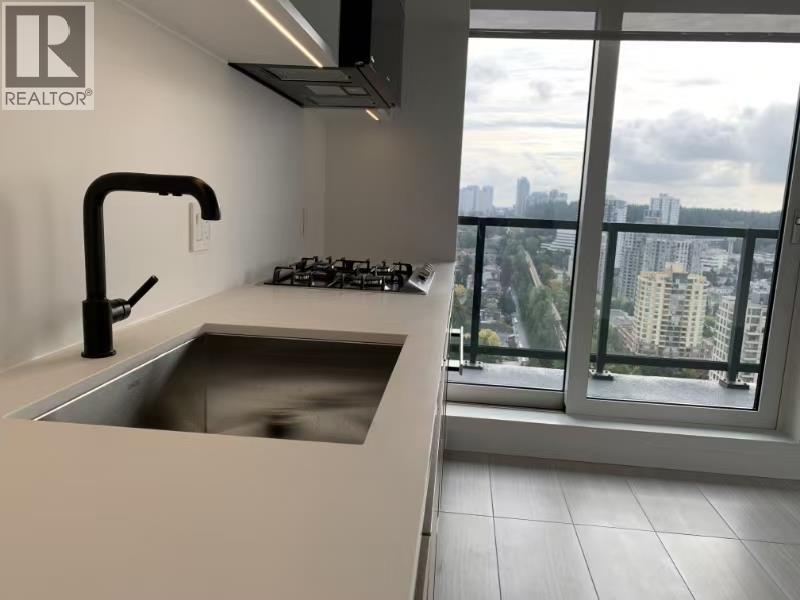 5058 Joyce Street, Vancouver, British Columbia  V5R 0J9 - Photo 2 - R3145426