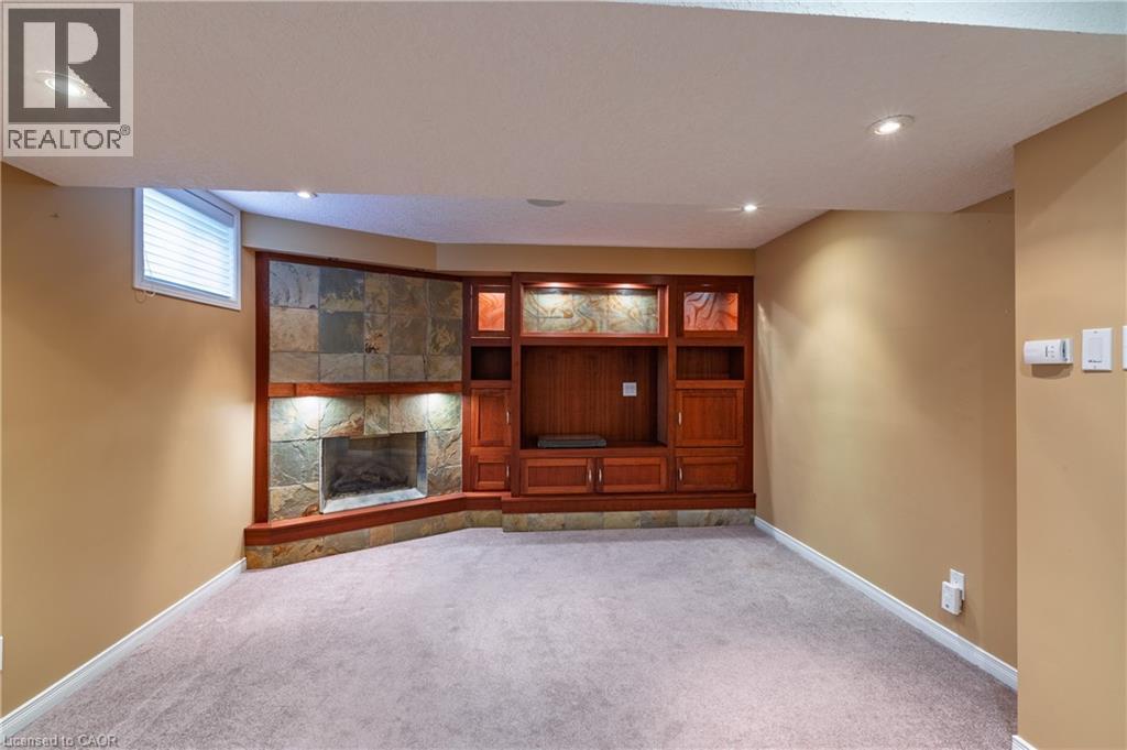 48 Windermere Court, Kitchener, Ontario  N2N 2W4 - Photo 34 - 40847591