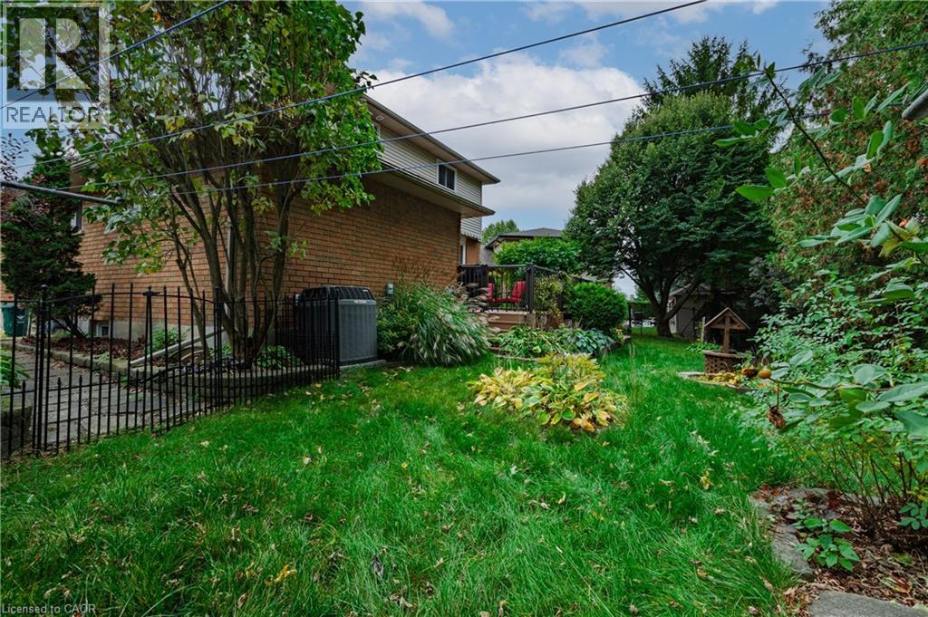 48 Windermere Court, Kitchener, Ontario  N2N 2W4 - Photo 44 - 40847591