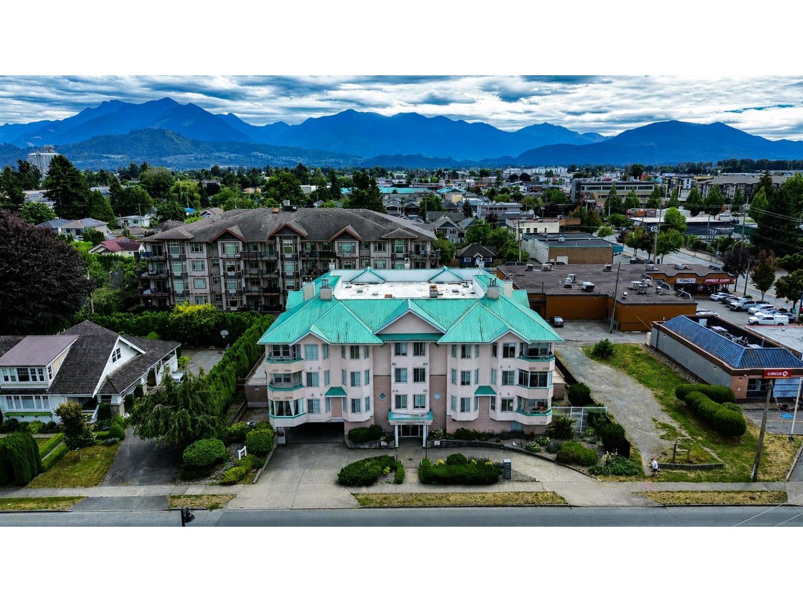 204 46000 First Avenue, Chilliwack Downtown, Chilliwack, British Columbia  V2P 1W1 - Photo 2 - R3144661