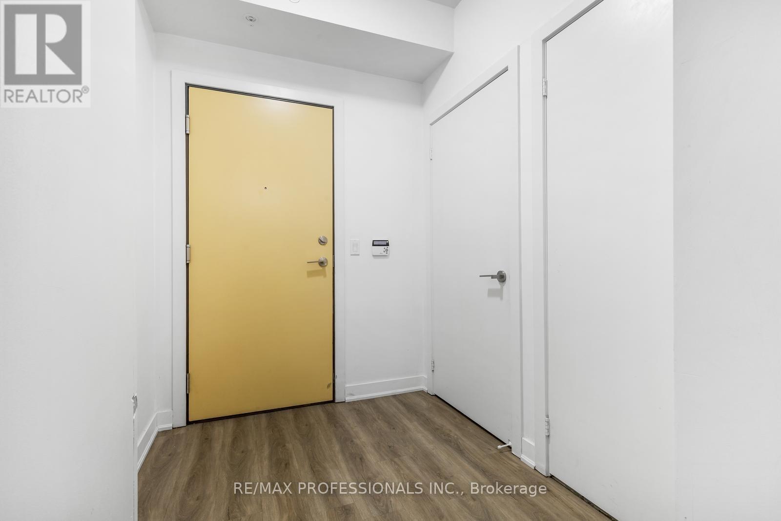 325 - 30 Nelson Street, Toronto, Ontario  M5V 0H5 - Photo 3 - C13556908