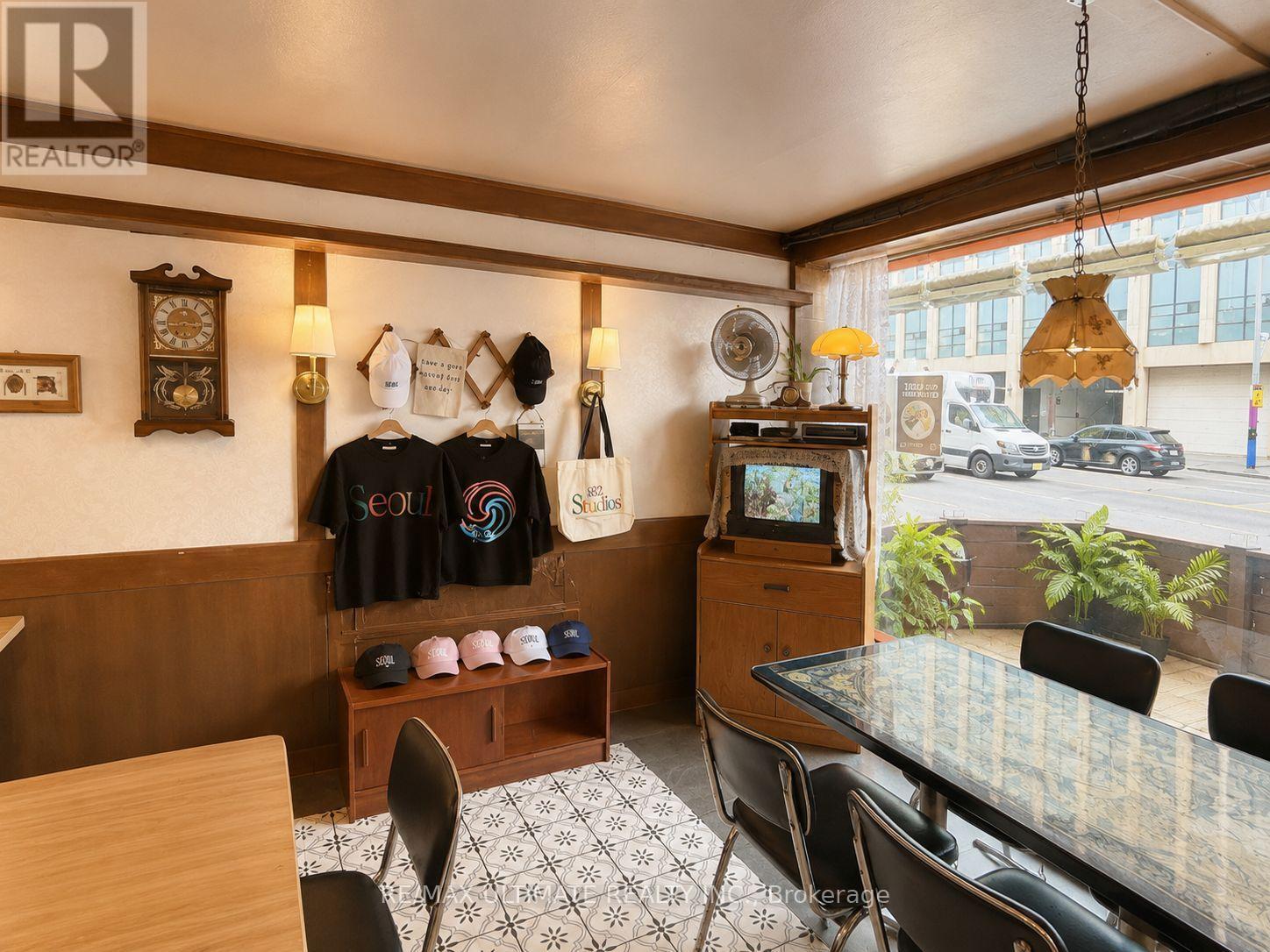 5374 Yonge Street, Toronto, Ontario  M2N 5R5 - Photo 3 - C13556996