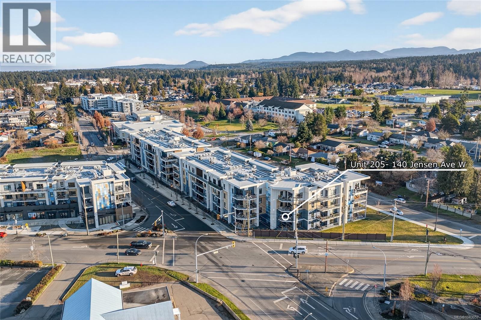 205 140 Jensen Ave W, Parksville