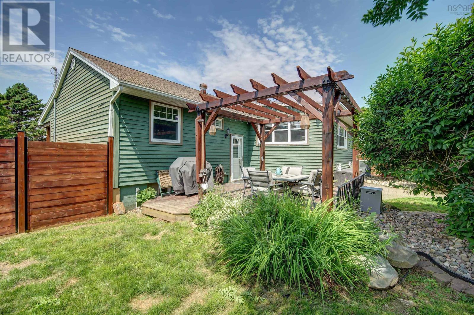 6 Stevens Road, Dartmouth, Nova Scotia  B2W 1P5 - Photo 3 - 202616642