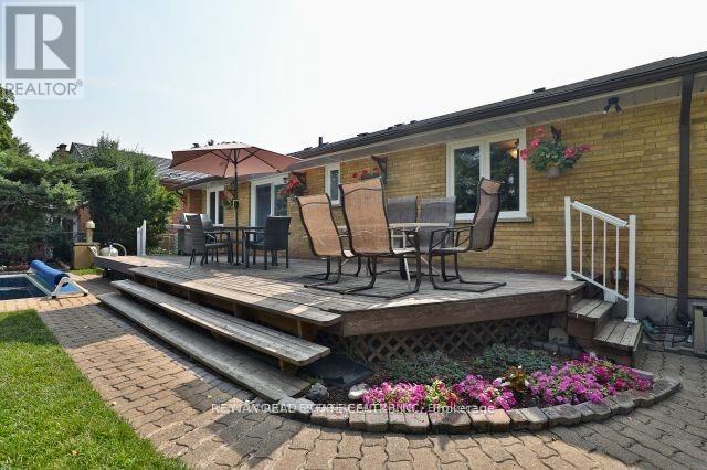 10 Suburban Drive W, Mississauga, Ontario L5N 1G5 - Photo 23 - W13556906