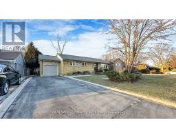 10 SUBURBAN DRIVE W, Mississauga, Ontario
