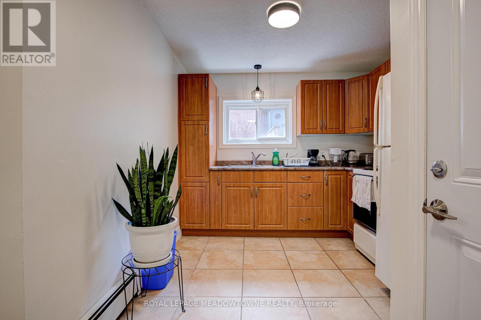 A - 205 Liverpool Street, Guelph, Ontario  N1H 2L6 - Photo 10 - X13556950