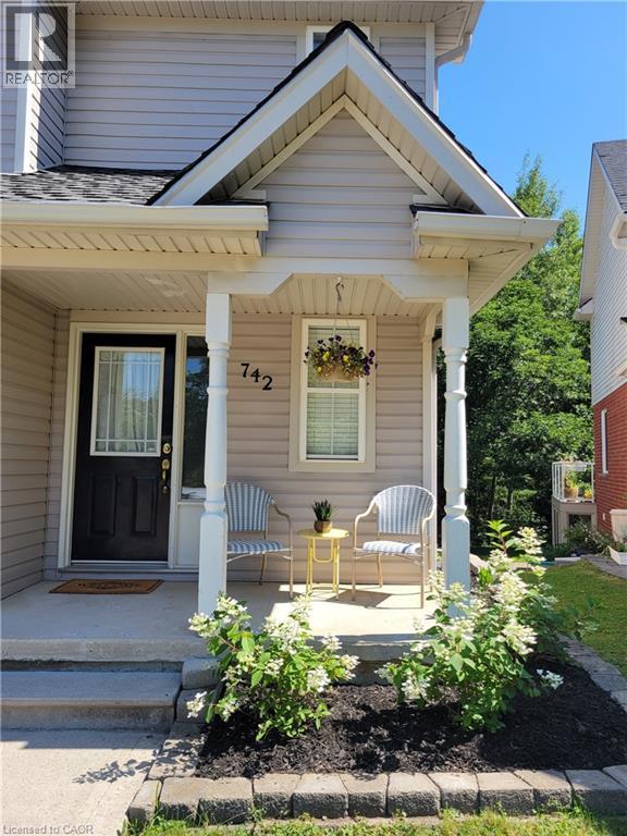 742 Brookmill Place, Waterloo, Ontario  N2V 2P1 - Photo 3 - 40847363