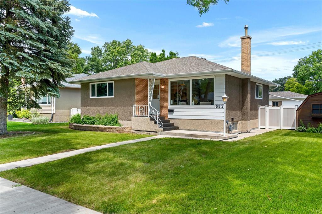 553 Dunrobin Avenue, Winnipeg, Manitoba