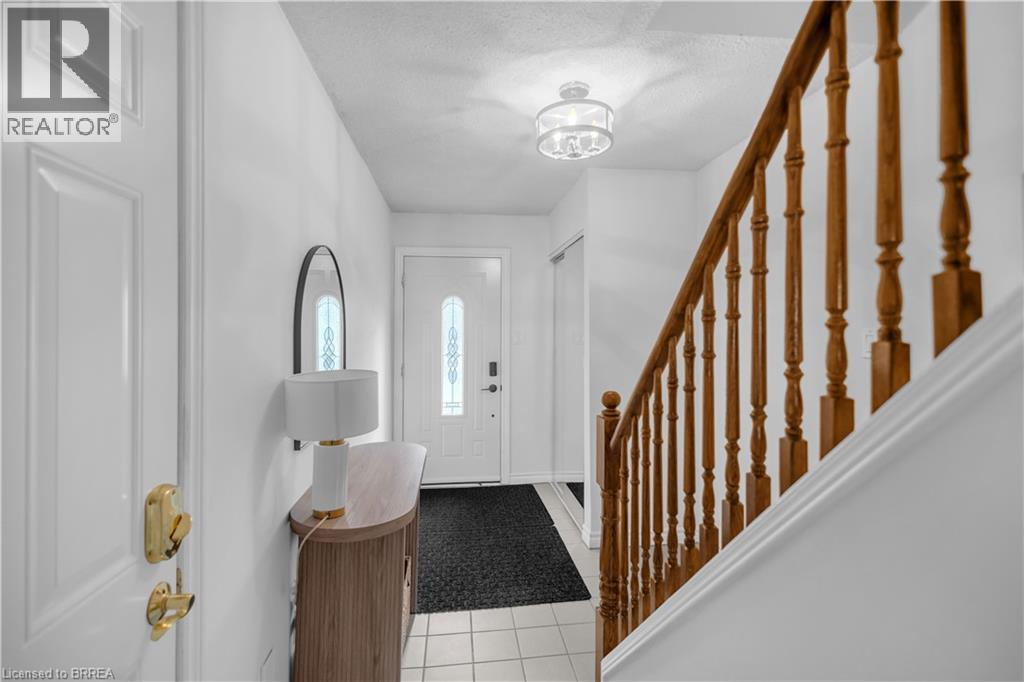 1155 Paramount Drive Unit# 22, Stoney Creek, Ontario  L8J 2N4 - Photo 2 - 40844649